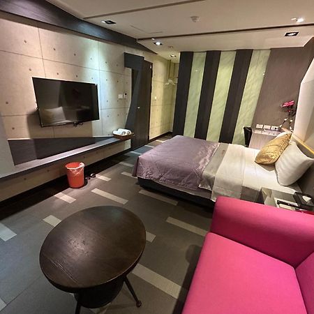 Benz Hotel Zhongli Bagian luar foto