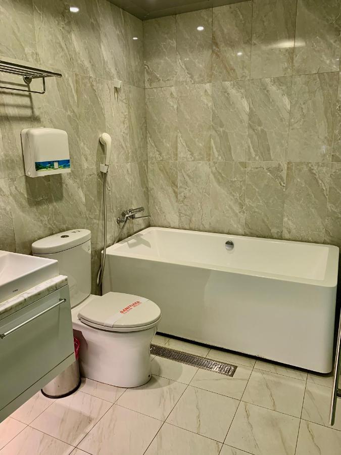 Benz Hotel Zhongli Bagian luar foto