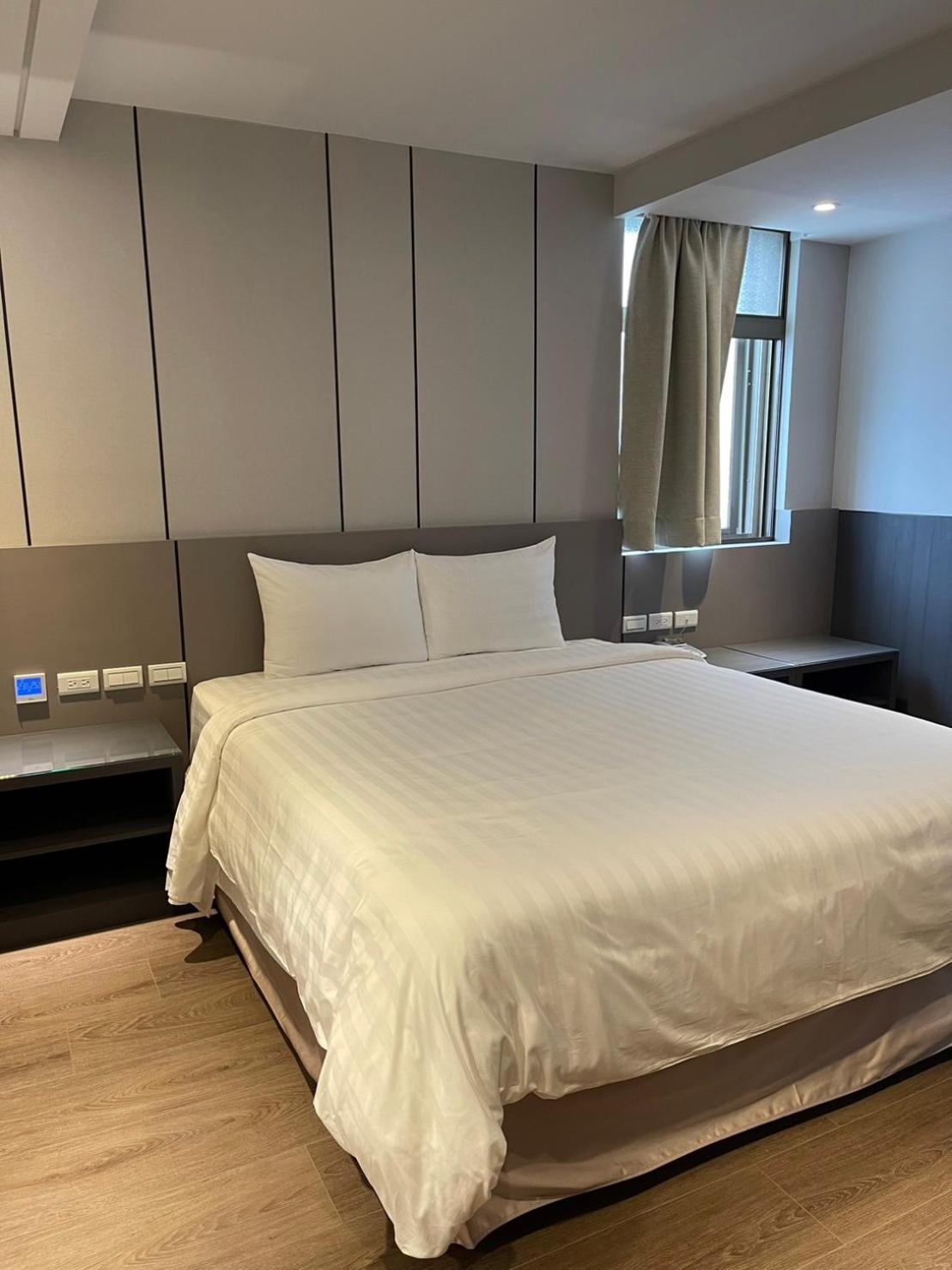 Benz Hotel Zhongli Bagian luar foto