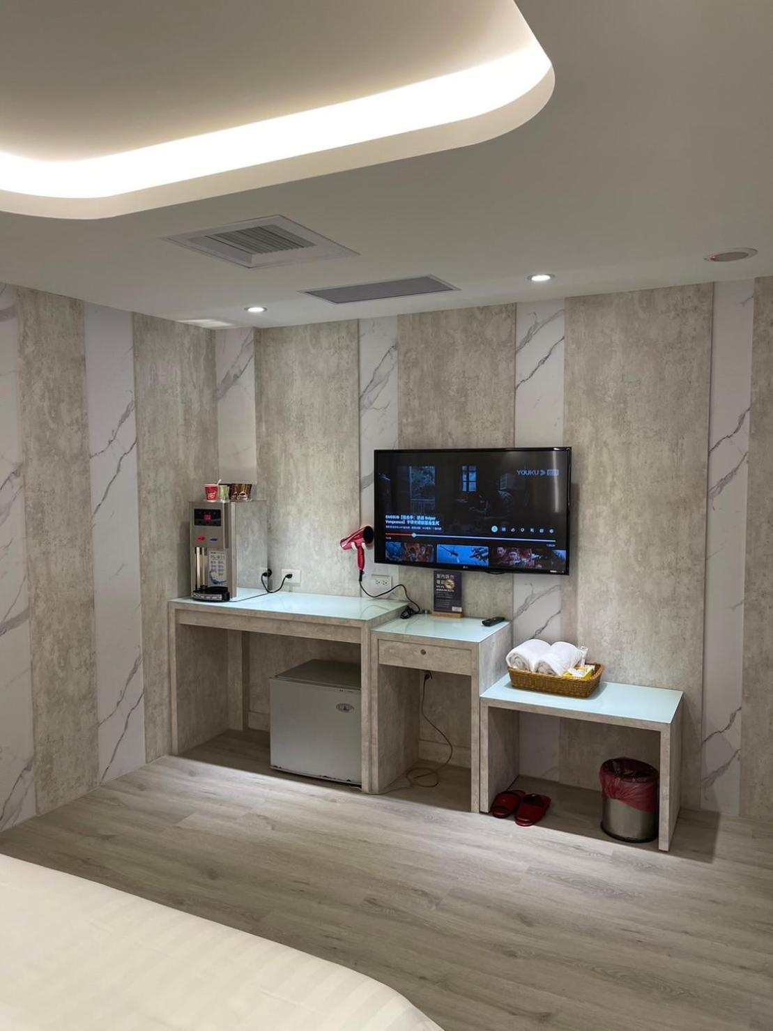 Benz Hotel Zhongli Bagian luar foto