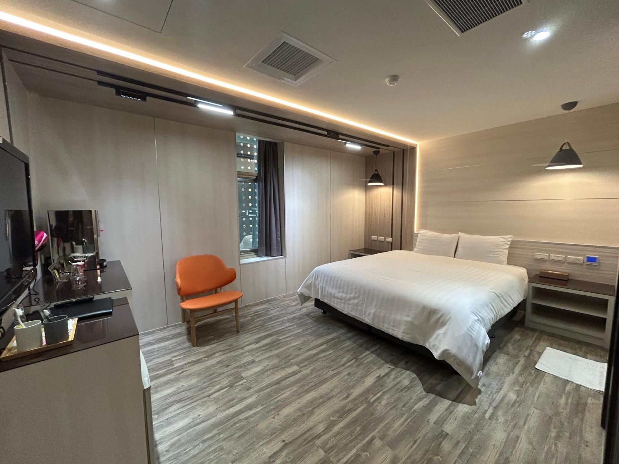 Benz Hotel Zhongli Bagian luar foto