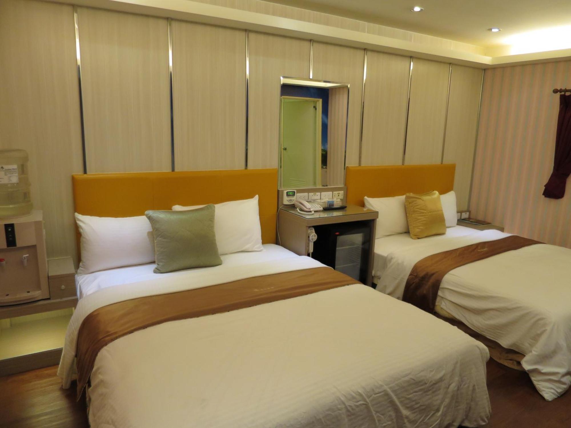 Benz Hotel Zhongli Bagian luar foto